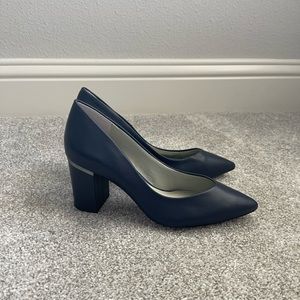 LIKE NEW Block Heel Leather Pumps